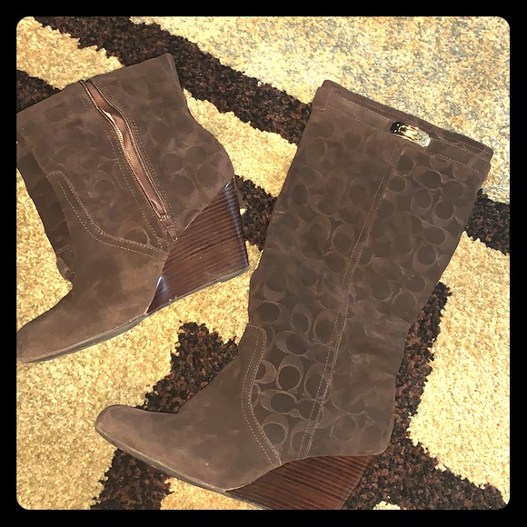 Coach Authentic Boots - Picture 1 of 1